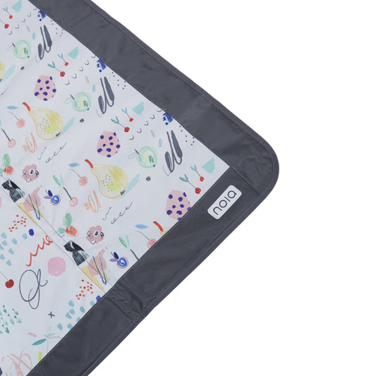 Noia Mat Fruit parade exterior Plomo